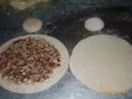ئۇيغۇر تائاملىرىدىن گۆش ناننى ئېتىش ئۇسۇلى