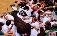 西班牙奔牛节10人伤亡
