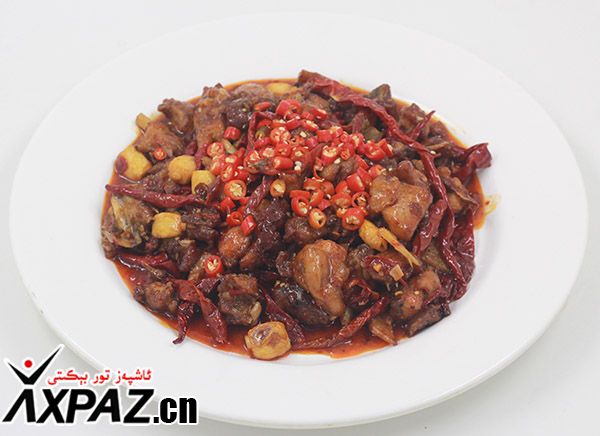 چۈجە خوراز قورۇمىسى 爆炒小公鸡