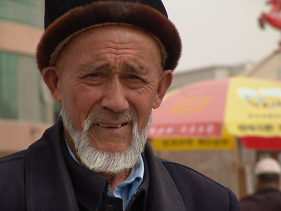 داداممۇ قالتىس ئادەم ئىكەن داداممۇ قالتىس ئادەم ئىكەن