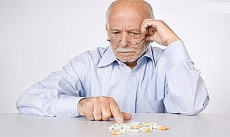  ياشانغانلار دورا ئىشلىتىشتە ...
