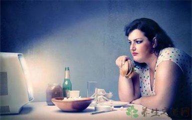 تاجىسىمان ئارتېرىيەلىك يۈرەك كېسەللىكىنى كەلتۈرۈپ چىقىرىدىغان ناچار تۇرمۇش ئادەتلىرى
