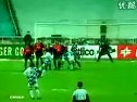 فىزىكا قانۇنىيەتنى بۇزۋەتكەن توپ
