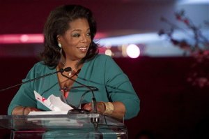 Oprah ھوللىۋودتىكى كىرىمى ئەڭ يۇقىرى ئايالغا ئايلاندى