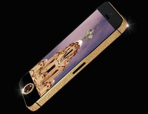 تارىختىكى ئەڭ قىممەت iPhone 5 نىڭ باھاسى 15 مىليون 300 مىڭ ئامېرىكا دوللىرىغا يېتىدىكەن