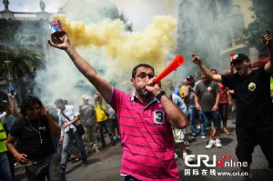 ئىسپانىيەدە تاكسىي شوپۇرلىرى ئىش تاشلىدى