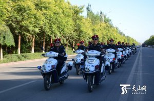 ‹‹ئاتەش ماكان›› تۇرپاندا مەردانە ئېچىلىۋاتقان ئەتىرگۈللەر
