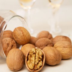 ياڭاق مېغىزى سىيىش نورمال بولماسلىق، سۈيدۈك ئاز، قېتىم سانى كۆپ بولۇشقا داۋا