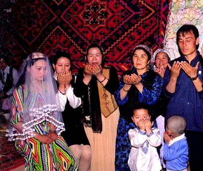 ئەڭ يېڭى رەسىملىك خەۋەر:مىللەت ، دىن ۋە ئۇيغۇر توي - تۆكۈنلىرى