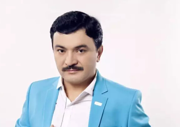 تاھىرجان مۇھەممەت نىڭ<<كۆرمەسكە سال>> ناملىق پىلاستىنكا پات ئارىدا بازارغا سېلىنىدۇ